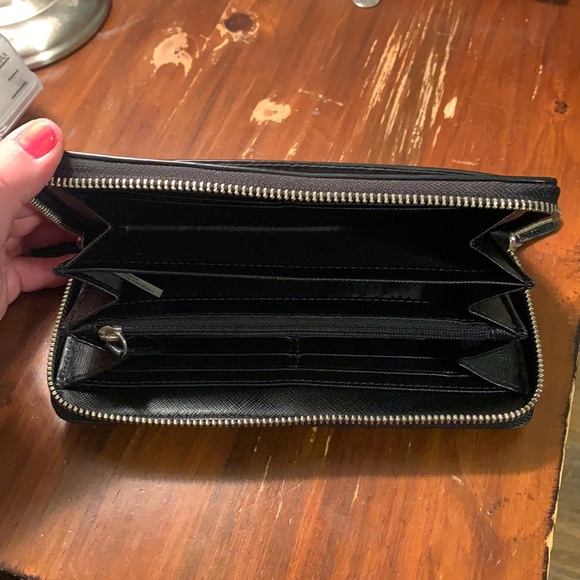 Coach Wallet - Picture 4 of 4